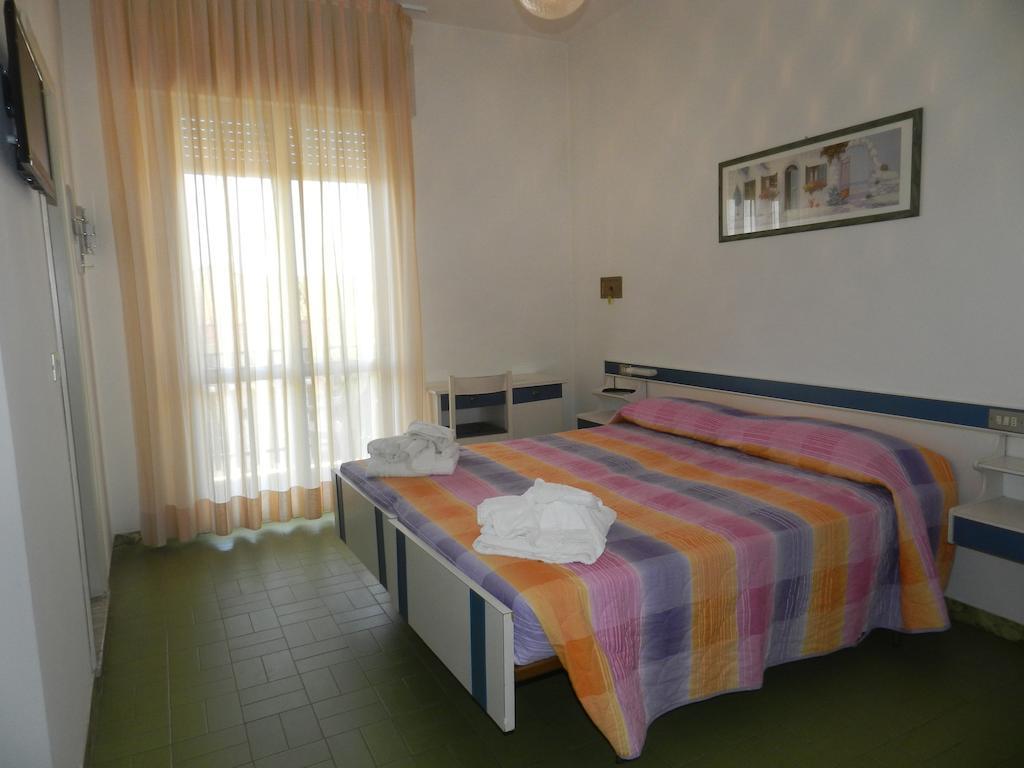Hotel Michelangelo Bellaria-Igea Marina Zimmer foto
