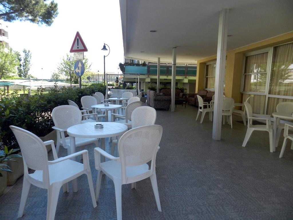 Hotel Michelangelo Bellaria-Igea Marina Exterior foto